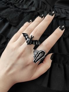 Embrace your gothic style with this striking vampire bat/coffin ring. This unisex ring features intricate metalwork and a vintage design, making it the perfect accessory for Halloween or any gothic-inspired outfit.  Please note that this product includes only one ring. Gothic Rings Aesthetic, Gothic Accessories Jewellery, Goth Wedding Ring, Halloween Rings, Kawaii Closet, Goth Rings, Vampire Ring, Fairy Kawaii, Vampire Wedding