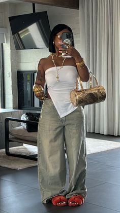 Summer Fashion Killa, Island Vibes Outfits Black Women, Baddie Casual Outfits Summer, Brunch Fit Black Women, Cute Summer Fits Baddie, Summer Outfits Chill, Summer Street Style 2024, Dearra Outfits, Chill Outfits Summer