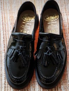 Sepatu Loafers Pria, Winter Old Money, Old Money Outfit, Dress Up Shoes, Fly Shoes, Money Outfit, Dr Shoes, Street Style Outfits Men