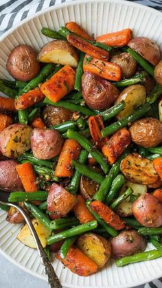 garlic herb roasted potatoes, carrots and green beans