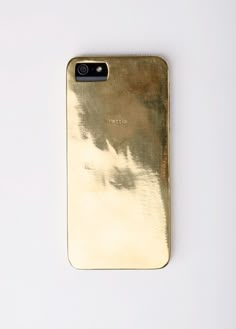 gold, iphone, iphone case, classy, elegant Cool Electronic Gadgets, Gold Phone Case, Gold Phone, Gold Iphone, Latest Gadgets, Online Fashion Store, Iphone 5 Case, Jewelry And Accessories, Iphone Cover