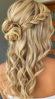 31 Mesmerizing Half Up Half Down Hairstyles to Try in 2024 | Fashionterest Bridemaids Hairstyles, Cute Prom Hairstyles, Formal Hairstyles For Long Hair, Bridesmaid Hair Long, Simple Prom Hair, Ball Hairstyles, Hoco Hairstyles, Dance Hairstyles, Prom Hairstyles For Long Hair