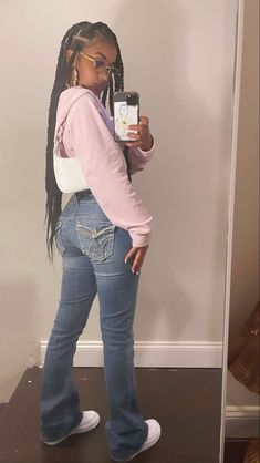 Pink Sweater Outfit, Swag Outfits For Girls, 2000s Fashion Outfits, Streetwear Fashion Women, Baddie Outfits Casual, Cute Simple Outfits, Teenage Fashion Outfits