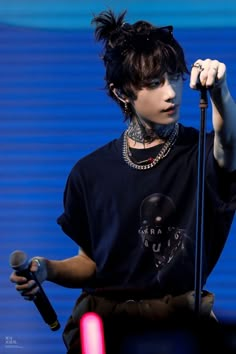 Alt Asian Hairstyles, Kpop Guy Hairstyles, Zhao Ke Air League Band, Skz Hairstyle, Korean Hair Men, Asian Male Hairstyles, Kpop Suit, Zhao Ke, Kpop Men