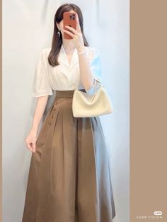 Korean Fashion Dress Elegant, Japan Outfit Ideas, Korean Outfits Men, Skirt Outfits Korean, Japanese Minimalist Fashion, Gaun Koktail