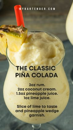 Pina Colada Birthday Party, Banana Pina Colada Recipe, Classic Pina Colada Recipe, Pino Colada Recipe, Pina Colada On The Rocks, Fresca Cocktail, Piña Colada Recipe, Pina Colada Cocktail Recipe, Colada Drinks