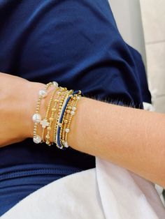 #enewton #navy #jewelry #stack #gold #goldjewelryideas #jewelryinspo #originalphoto #pearls #enewtondesign Bracelet Stack Ideas Gold, Pearl Necklace Stack