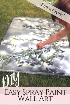 DIY spray paint art on canvas for kids. This easy botanical tutorial creates beautiful statement art that makes great home decor. By using natural leaves and branches as stencils, we created some beautiful art! #kidsart #spraypaintart #diyhomedecor Diy Spray Paint Art, Spray Paint Wall Art, Spray Paint Crafts, Spray Paint Wall, Paint Wall Art, Abstract Art Tutorial, Diy Spray Paint, Large Abstract Art, Wall Art Diy Paint