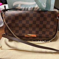 Excellent Condition Inside And Out. Like New. Discontinued Bag. Very Hard To Fine. Comes With Dust Bag And Gift Receipt From Lv. Louis Vuitton Odeon, Louis Vuitton Mm, Louis Vuitton Felicie, Louis Vuitton Satchel, Favorite Mm, Louis Vuitton Neonoe, Louis Vuitton Speedy Bandouliere, Louis Vuitton Empreinte, Boho Crossbody Bag