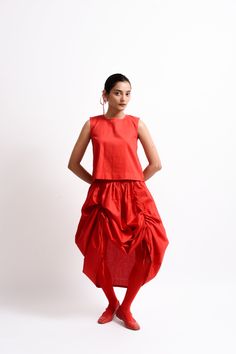 The Nancy Skirt is a chic midi skirt with a mid/low rise, featuring two drawstrings for adjustable ruching at the front upper thighs. Its wide, flattering waistband and invisible side zip ensure a sleek fit, perfect for versatile styling. Skirt With Drawstring, Adjustable Skirt, Mens Outerwear Fashion, Ruched Skirt, Bosnia And Herzegovina, Outerwear Jackets, Side Zip, Low Rise, Midi Skirt