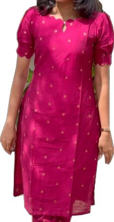 Tops Designs Kurti, Chudidar Back Neck Designs Latest Cotton, Chudidar Set Designs, Kurta Top Stitching Ideas, Chudidar Patterns For Women, New Dress Neck Designs, Kurta Designs For Stitching, Churidar Top Neck Designs, Dress Top Neck Designs