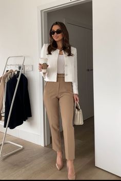 Women Office Outfits, Makeup Tip, Casual Work Dresses, Fitness Outfits, Corporate Attire, Work Dresses For Women