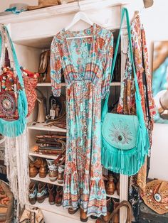 Boho Closet, Style Ibiza, Boho Shoes, Bohemian Style Clothing, Boho Swimwear, Bohemian Clothing, Hipster Outfits