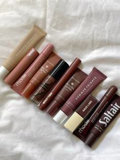 Beautiful Makeup Products, Fall Lip Gloss, Fall Makeup Products, Autumn Makeup Products, Fall Lippies, Lip Products Aesthetic, Lipsticks Aesthetic, Autumn Lipstick, Best Lip Products