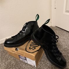 Solovair Original Sole - Smoke Size 13 Us Vs7-116-Bk-Veg-G Made In England Condition New Monkey Boots, Black Vegan, Size 13, Black Boots, Men's Shoes, Shoe Boots, England, Man Shop, Boots