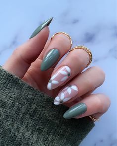 Almond Acrylic Nails Designs, Green Acrylic Nails, Almond Nails Designs, Almond Acrylic Nails, Nail Swag, Short Acrylic Nails Designs, Homecoming Nails, Pretty Acrylic Nails, Chic Nails