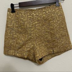 Nwt Minkpink High Waisted Shorts Sz Xs Gold Bottoms For Summer Night Out, Gold Bottoms For Night Out, Gold Bottoms For Night Out In Summer, Gold Bottoms With Built-in Shorts For Summer, Casual Gold Shorts For Night Out, High Waist Gold Shorts For Night Out, Gold Shorts For Night Out In Spring, Gold Shorts For Spring Night Out, Summer High-waisted Gold Shorts