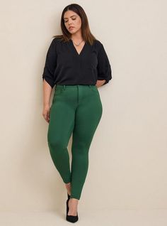 FIT Model is 5'10” wearing size 12. Mid-rise. Skinny fit from hip to ankle with a little room at the ankle. Inseam: 27”. MATERIALS + CARE Studio Luxe Ponte knit fabric: Our signature work (any) wear fabric with office-approved tailoring, WFH stretch and comfort, and curve-loving hold. Plus, it’s machine washable! Stretch level: Maximum. Wrinkle resistant. 68% rayon, 28% nylon, 4% spandex. Machine wash cold. Line dry. Imported. DETAILS 5-pocket design. WHY WE LOVE IT When you think “Classic Skinn Curvy Pants, Ymi Jeans, Ponte Leggings, Fall Pants, Pants Green, Ponte Pants, Career Wear, Tapered Pants, Matches Fashion