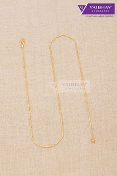 This exquisite short neck chain for women features 4 grams of finely crafted gold, offering a perfect blend of elegance and sophistication. Ideal as a birthday gift for your children, this piece is now conveniently available online, showcasing unique designs and impeccable finishes that cater to diverse tastes. Elevate special occasions with this timeless accessory.
#gold #jewellery #goldjewellery #giftsgold #goldchains #chains #onlinejewellery #bestchaindesigns #latestgoldchains #uniquegoldchaindesigns #vaibhavjewellers #onlinegoldjewellery #internationalshipping Online Gold Jewellery, Short Neck, Neck Chain, Timeless Accessories