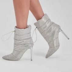 STEVE MADDEN CLOAK Women's Heeled Ankle Dress Boots -New with Box -Brand: STEVE MADDEN -Color: Silver Rhinestone -Size: 6M -Upper Material: Glass/PU -Lining: Fabric -Heel Height: 4 Inch -Shaft Height: 5.5 Inch -Shaft Circumference: 14 Inch -Stiletto Heels -Pointed Toe -Pull On Closure -Made in China Sparkle Heels, Brown Knee High Boots, Engineer Boots, Ankle Dress, Thigh High Boots Heels, Tall Riding Boots, Dress Boots, Silver Rhinestone, Wedge Boots