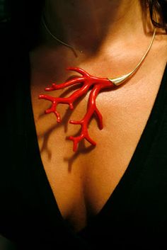 Coral Accessories, Rubber Jewelry, Coral Jewellery, Red Coral Jewellery, Unusual Jewelry, Gold Collar, Coral Necklace, Homemade Jewelry