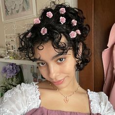 32 Fairycore Hairstyles for Ethereal Beauty: Mystical Mane 19 Box Braid Ideas, Faces For Drawing, Folklore Love Triangle, Coquette Hair, Flowers In My Hair, Parted Bangs, Textured Curly Hair