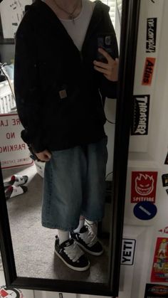 Baggy Fits Aesthetic Men, Losercore Outfits Men, Skater Fashion Aesthetic, Skaterboy Aesthetic Outfits, Loser Core Outfits, Male Manipulator Outfits, Selfie Ideas Men, Grunge Skater Boy, Baggy Style Men