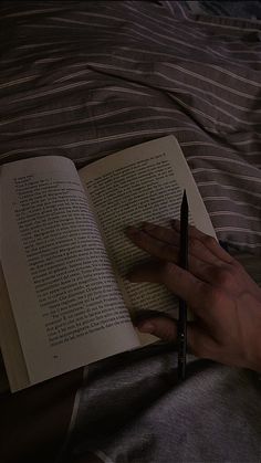 venous hand that hold a pen and a book on a bed Book Aesthetic Men, Guy Book Aesthetic, Bookworm Guy Aesthetic, Guy Writing Aesthetic, Male Reading Aesthetic, Daniel Aesthetic Core, Reading Man Aesthetic, Soft Aesthetic Men, Reading Aesthetic Men