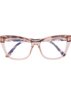 light pink wayfarer frame tortoiseshell effect clear lenses straight arms curved tips nose pads These glasses come with a protective case. All glasses from FARFETCH are sold as non-prescription frames. Light Pink Glasses Frames, Pink Glasses Frames, Glass Wear, Pink Eyeglasses, Tom Ford Glasses, Tom Ford Eyewear, Tom Ford Sunglasses, Eye Wear, Optical Glasses