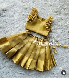 Kasavu Pattupavada For Kids, Newborn Pattu Pavadai, Pattu Pavadai Designs Onam, Baby Girl Pattu Pavadai Designs, Onam Outfit For Baby Girl, Kids Pattupavada Blouse Designs, Newborn Pattu Langa, Baby Blouse Designs, Kids Pattu Pavadai Designs Latest