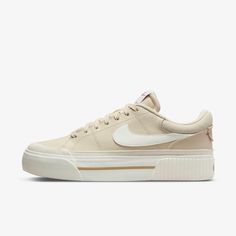 Tênis Nike Court Legacy Lift Feminino-Eleve seu estilo com o Nike Court Legacy Lift. Sua entressola de plataforma proporciona uma declaração ousada na parte superior do design clássico, fácil de usar. E, não se preocupe, mantivemos o a... Nike Court Legacy Lift, Court Legacy Lift, Nike Court Legacy, Neutral Shoes, Stefan Janoski, Nike Air Huarache, Nike Flex