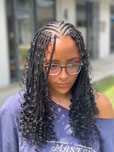 Latest Fulani Braids 2023, Fulani Braids Shoulder Length, Short Flip Over Fulani Braids, Fulani Mermaid Braids, Flip Up Fulani Braids, Flip Over Fulani Braids With Color, Boho Fulani Braids Flip Over, Fulani Braids Short, Zig Zag Fulani Braids