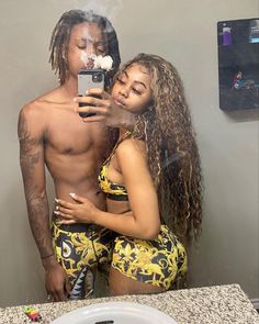 buy me Kay Flock, Girlfriend And Boyfriend Goals, Mood With Bae, Cute Couple Outfits, Girlfriend Goals, Black Love Couples, Couple Goals Teenagers, Black Couples Goals, Cute Relationship Photos