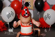 Blog Race Car Cake Smash, Car Cake Smash, One Year Photo Shoot, Race Car Cake, Race Car Cakes, Smash Photoshoot, Baby Birthday Photoshoot, First Birthday Photoshoot, Boys First Birthday Party