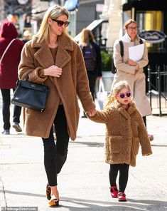 Nikki Hilton, Lily Grace, Mama Style, Style Coat, Black Stockings, Brown Coat, Coat Fashion, Preppy Style