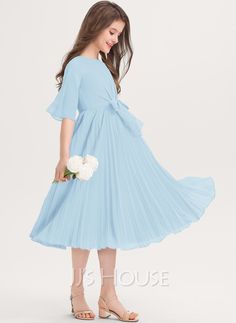 A-Line Scoop Knee-Length Chiffon Junior Bridesmaid Dress With Bow(s) Pleated (009217808) - JJ's House Blue Junior Bridesmaid Dresses, Modest Girls Dresses, Teenage Dress, Chic Evening Dress, Sage Green Bridesmaid Dress, Elegant Clothing, Kids Blouse Designs, Princess Flower Girl Dresses, Girls Dresses Online