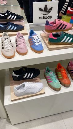 Adidas Shoes Outfit, Shoe Wishlist, Hype Shoes, Aesthetic Shoes, Stockholm Fashion, Swag Shoes