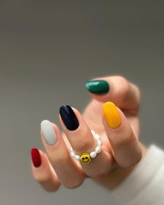 Simple Multicolor Nails, Solid Color Manicure, 60s Nails, Nail Polish Style, Color Block Nails, Rainbow Nails Design, Inspiration Nails, Nails Aesthetic