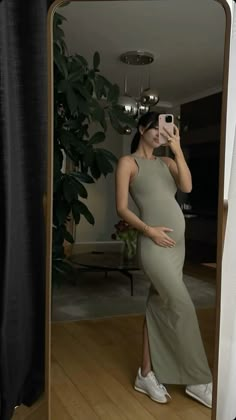 Maternity Fits, Recreate Photos, Summer Pregnancy Outfits, Casual Maternity Outfits, I Am Pregnant, Pregnant Outfits, Baby Aesthetic, Mom Goals