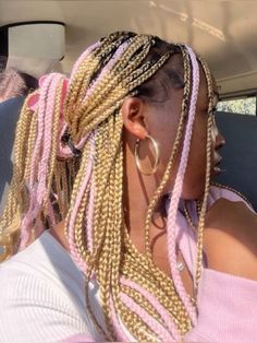 Braids Inspo Color, Colorful Braided Hairstyles, Blond And Pink Braids, Two Colour Braids, Coloured Box Braids, Short Blonde Braids, Blonde And Pink Box Braids, Box Braid Colors, Blonde Braids With Beads