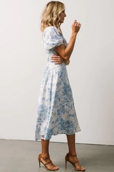 Check out our Cadence Midi Dress! It's simple elegant style is a must have for any wardrobe! Blue Midi Dress With Sleeves, Sky Blue Midi Dress, Light Blue Midi Dress, Simple Elegant Style, Gown Floral, Midi Dress Blue, Baltic Born, Blue Baby Shower, Dress With Sleeves