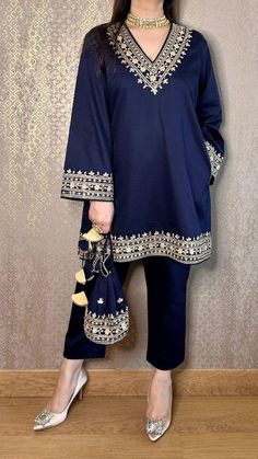 Chord Sets Designs, Co Ord Set Designs Indian, Chord Sets For Women, Pakistani Fashion Casual Cord Set, Khaddar Shirt Design, Latest Suit Design, Collar Kurti Design, Collar Kurti, Velvet Suit Design