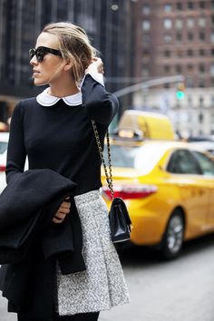 Good Day| Damsel In Dior - combo of black crew neck sweater, white peter pan collared shirt, black tights, wool or tweed skirt Outfit Elegantes, Estilo Preppy, Outfit Jeans, Outfit Trends, Tweed Skirt, Sweater White, Fashion Business, Mode Inspo, Collared Shirt