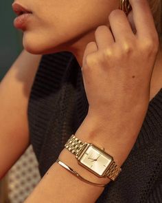 Rectangle Gold Watch, Golden Watches For Women, Gold Rectangle Watch, Classy Bracelet Stack, Square Gold Watch, Gold Watch And Bracelet Stack, Rosefield Watches Women, Watch Stacked With Bracelets, Rectangle Watch Women