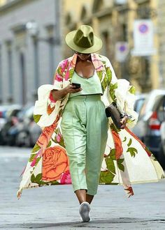 Art Show Outfit Summer, Comfy Chic Outfits Summer, Vacation Fashion, Mode Kimono, Afrikaanse Mode, Maxi Skirts, Beautiful Woman