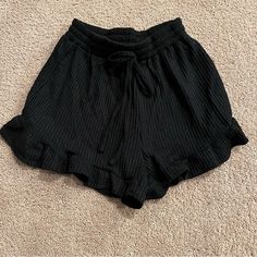 Shein Size S Black 2.5” Inseam Waffle Knit Elastic Waistband Ruffle Hem Nwot From A Smoke Free Home $5 When Bundled! Shein Shorts, Knit Shorts, Waffle Knit, Ruffle Hem, Waffles, Womens Shorts, Elastic, Christmas, Women Shopping