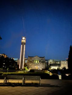 College, university aesthetic, nighttime at college, ubc at night Campus Aesthetic, Lighting Aesthetic, University Aesthetic, College Aesthetic, Uni Life, Legally Blonde, College Campus, College University, Night Time