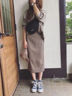 Skirt Pencil Outfit, Skirt Pencil, Trendy Skirts, Outfit Winter, Japanese Outfits, Hijab Style, 가을 패션, Hijab Outfit, Korean Outfits