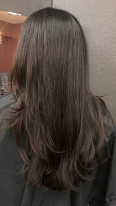 Long Layered haircut Brown Layered Hair, Brown Hair Cuts, Layers Face Framing, Long Layered Haircut, Haircut Transformation, Rambut Brunette