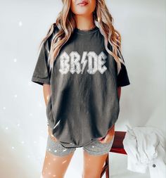 Distressed Bride Shirt Comfort Colors® Edgy Bride Shirt Rock Bride Cool Bride Shirt Bride to Be Shirt Bachelorette Shirt - Etsy Bride T Shirt Ideas, Bride Merch, Rock Bride, Edgy Bride, Bride Stuff, Bridal Shower Shirts, Cool Bride, Bride Tshirt, Engaged Shirts